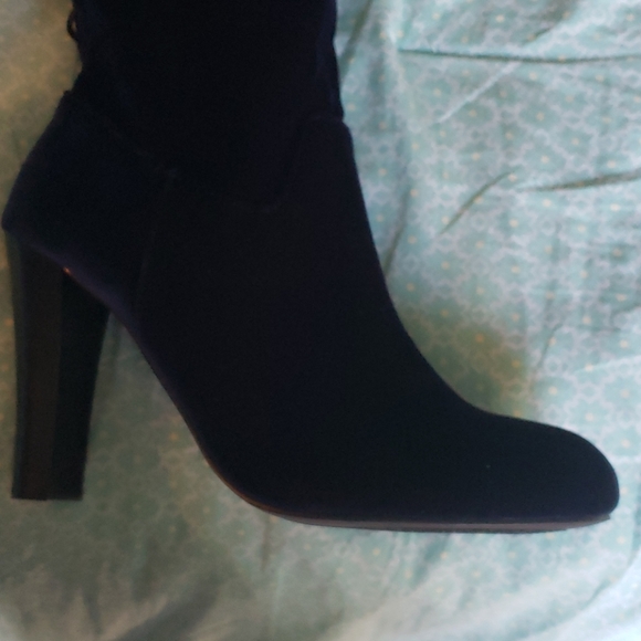 Boots - Picture 2 of 3